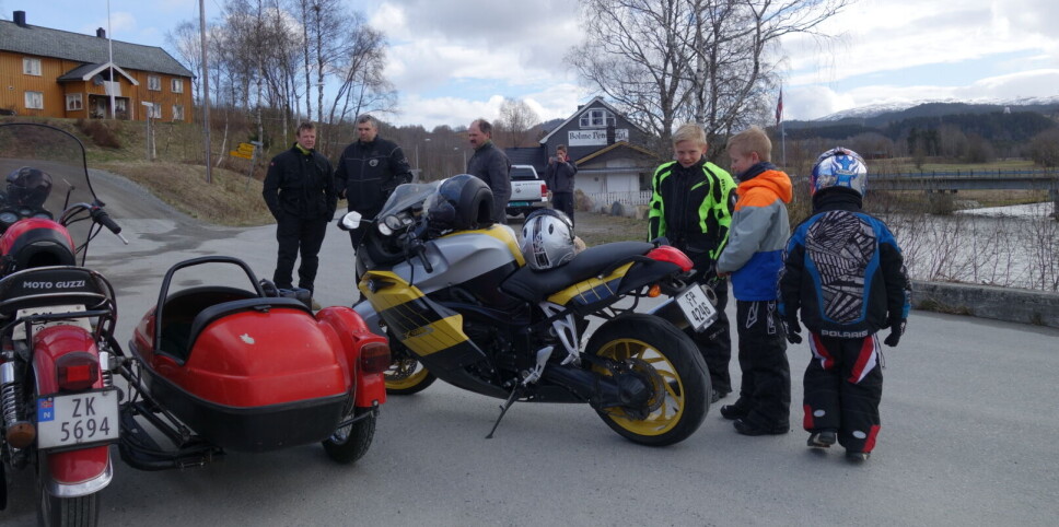 Ved Auto R-65 1.mai 2015. F.v: Bjørn Ranheim, Petter Holte, Terje Børset, Oddvar Børset, Daniel Ranheim, Håkon Børset.