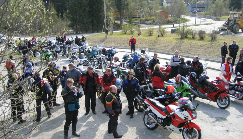 Samling på Storås 1.mai 2001.