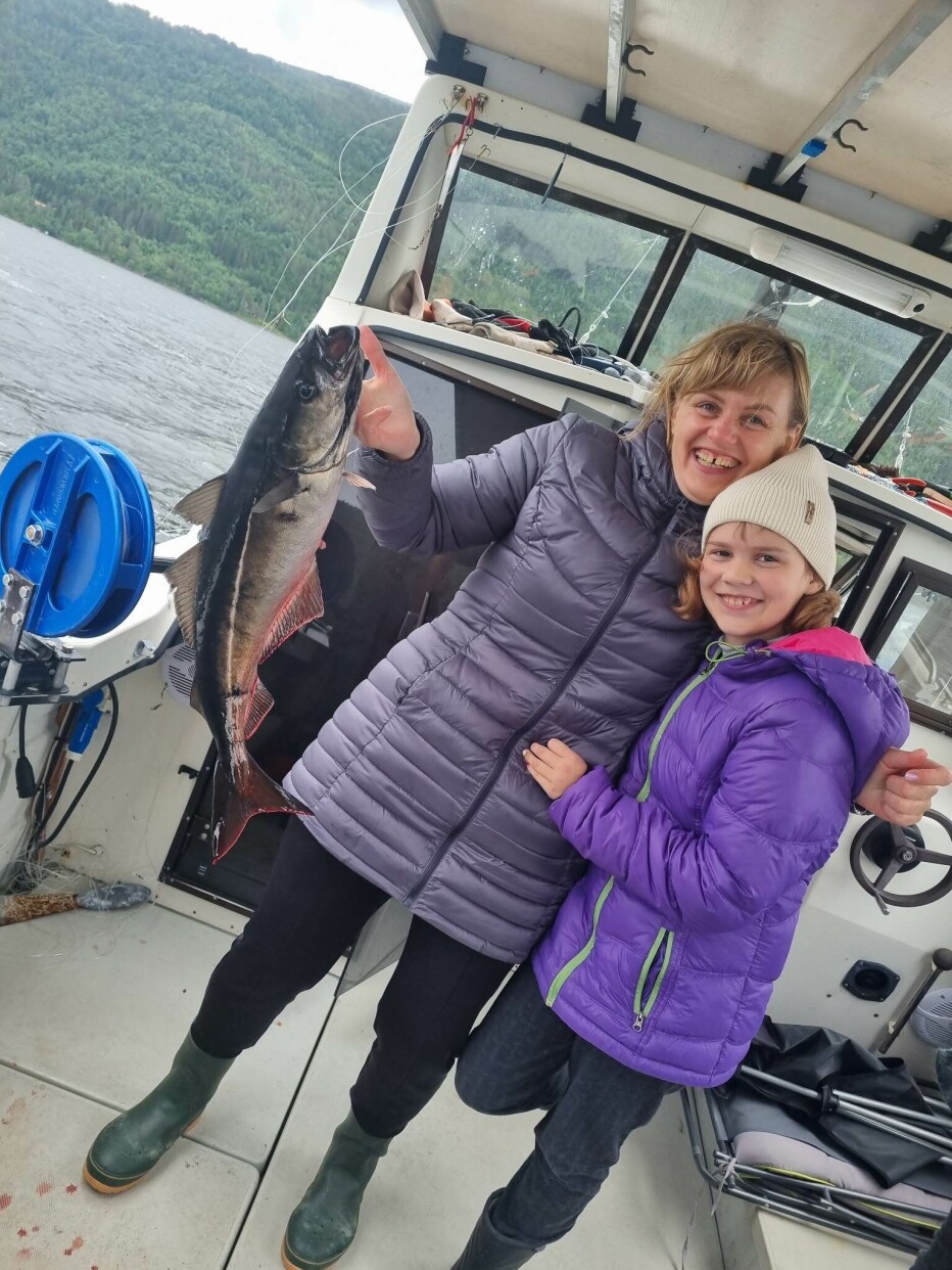 Olena og Arina med storseien.
