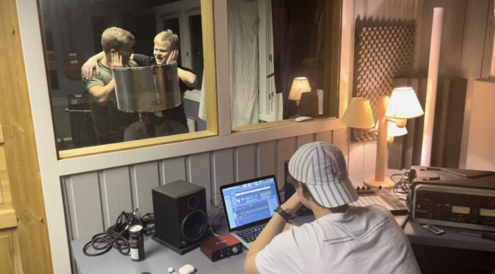 I studio. I studio.