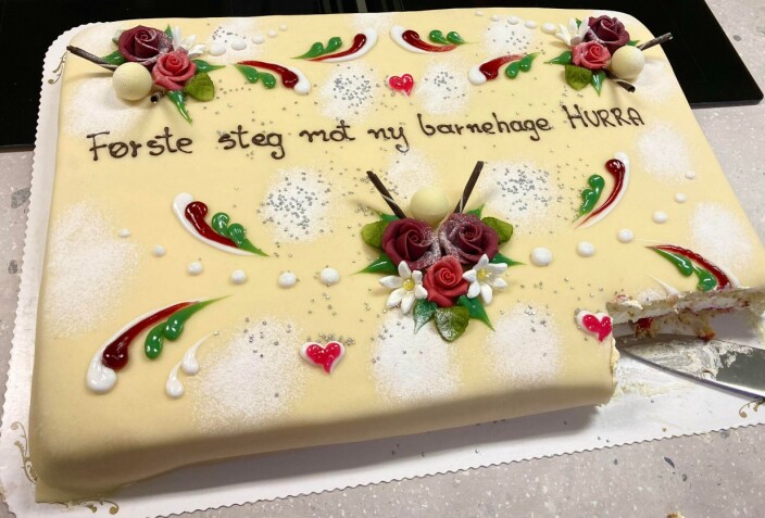 Første steg mot ny barnehage. Hurra! Første steg mot ny barnehage. Hurra!