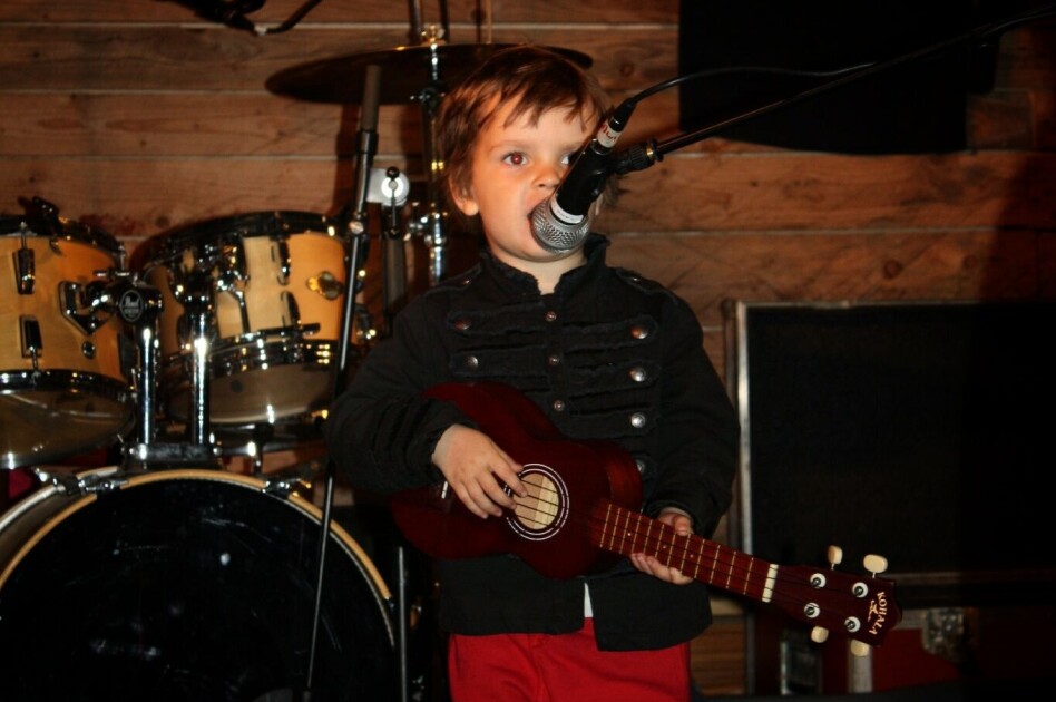 3 år gammel debuterte Leo Davadi Sundli i 2012.