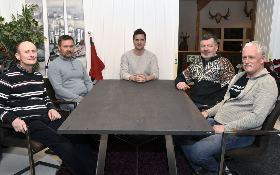 Fra venstre: Einar Mork, Henning Mork, Erling Talgø, Harald Mork og Svein Løvik. Fra venstre: Einar Mork, Henning Mork, Erling Talgø, Harald Mork og Svein Løvik.