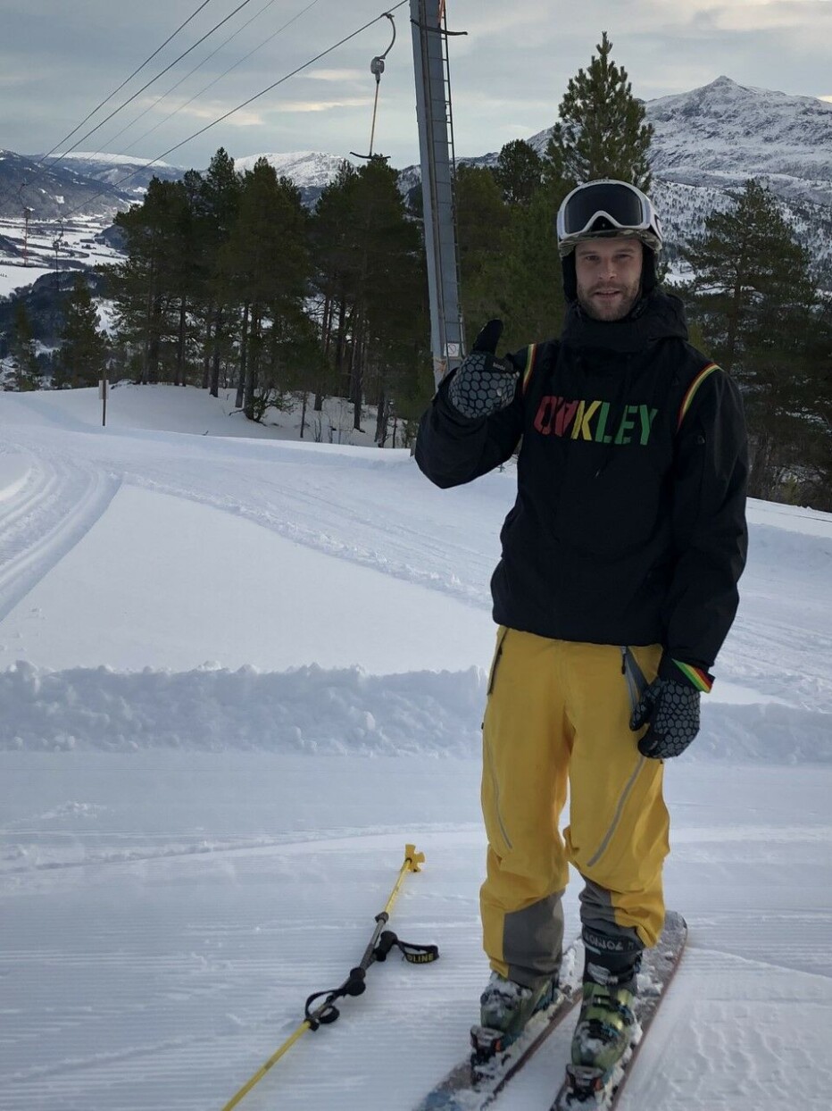 Kristian Slettås har gledd seg lenge til denne dagen, da sesongen i fjor vart ikkje vart heilt hundre prosent på grunn av skade. Han gler seg mest til parken opnar, der han er kjend for høge svev på biggen