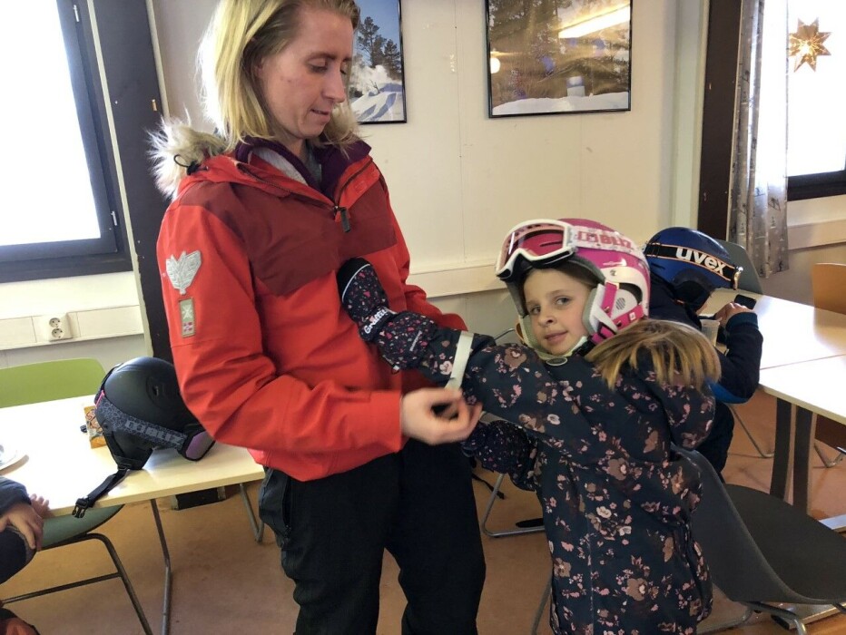 I varmestua er diskusjonen om kva som skal til for å sleppe selen heftig.