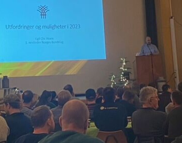 Egil Christoffer Hoem, 1. nestleder i Norges Bondelag fortalte om utfordringer og mulighet i landbruket i 2023. Egil Christoffer Hoem, 1. nestleder i Norges Bondelag fortalte om utfordringer og mulighet i landbruket i 2023.