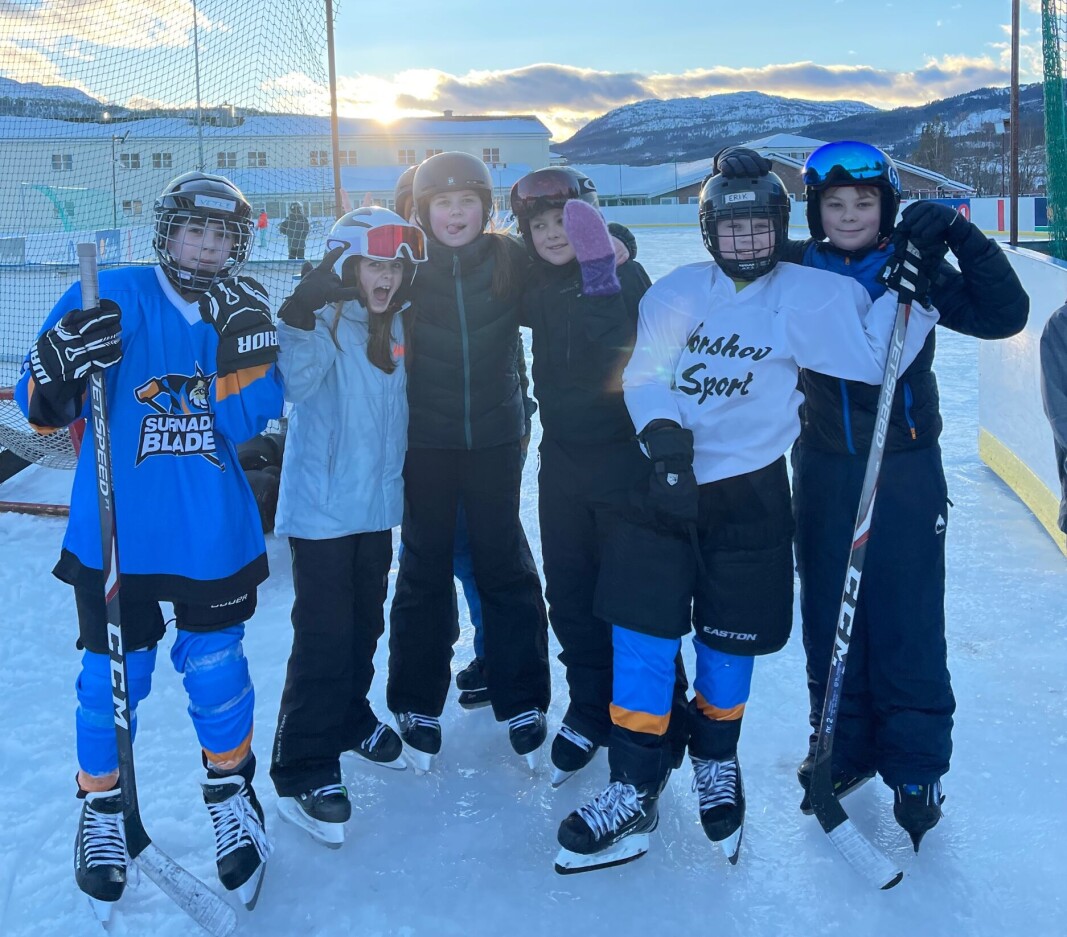 Vetle, Bea, Mie, Jakob, Erik og Oskar synes det er gøy med noe annet enn vanlig gym. Vetle, Bea, Mie, Jakob, Erik og Oskar synes det er gøy med noe annet enn vanlig gym.