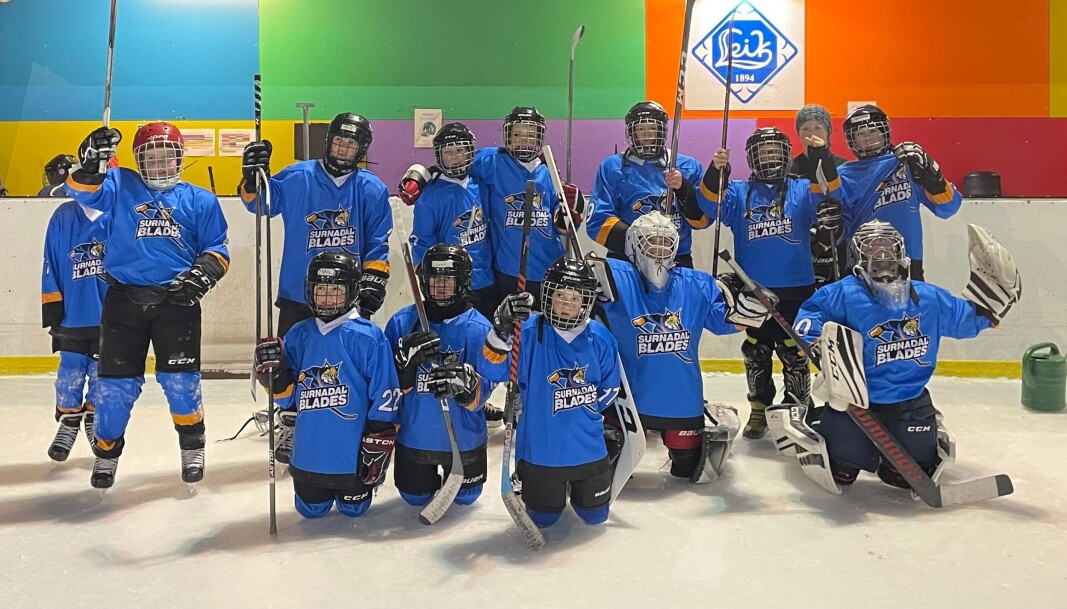 Surnadal Blades stilte med 2 lag på aktivitetsdagen på Korsvegen i helga. Surnadal Blades stilte med 2 lag på aktivitetsdagen på Korsvegen i helga.