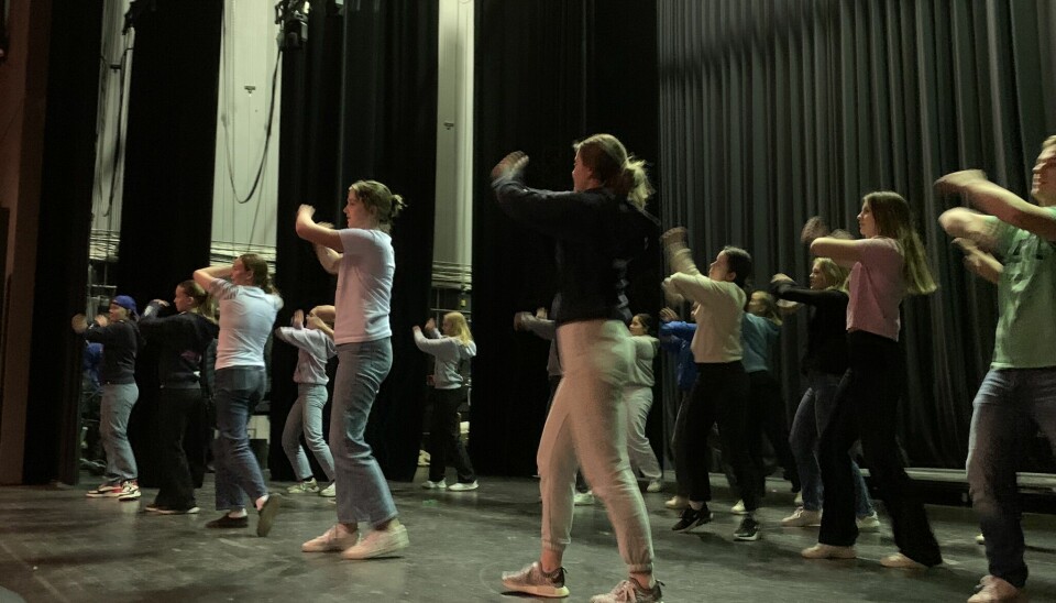 Dansarane med koreografi laga av Kaja Sofie Kvande.