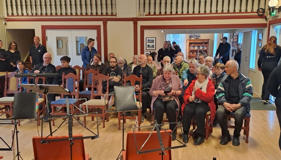 Publikum venter på spent på at konserten skal begynne