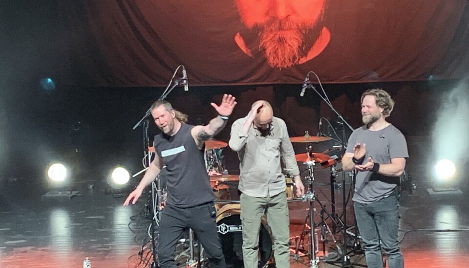 Ein gald trio, med all grunn til å vere stolt, takkar publikum og alle som har bidrege. Ein gald trio, med all grunn til å vere stolt, takkar publikum og alle som har bidrege.