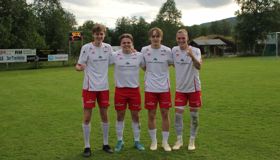 4 fornøyde målscorere. Fra venstre Martin Bolme Fjerstad, Daniel Hagen Eide, Are Aune og Sondre Næss Bolme. Roy Bolme scoret det femte.