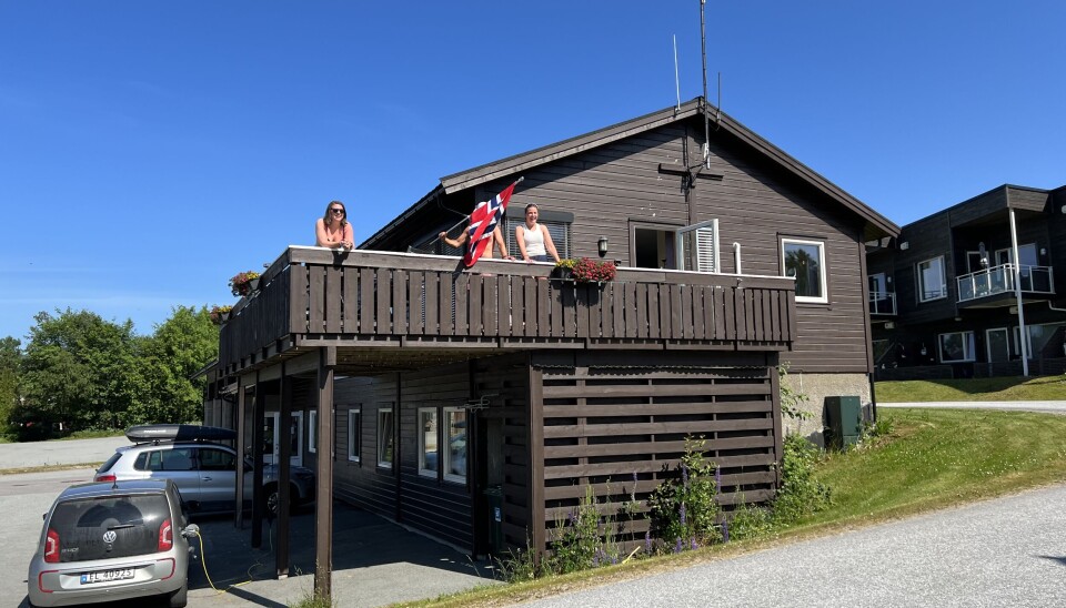 Det norske flagg langs løypen på Minibankmila!