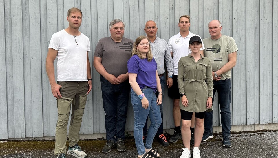 En samlet Allidrettsgruppe ønsker stadig en tilbakebetalingsplan for sin andel av sponsormidlene for 2022. Bak fra venstre: Rickard Larsson (leder Innebandy), Hans Torslett (utøver Bueskyting), Ronny Edvardsen (leder Bueskyting), Ove Island (leder Allidrett og Diskgolf) og Per Holten (leder Friidrett). Foran: Jorid J. Aarvåg (leder Barneidrett) og Marit Sæther (utøver Diskgolf). En samlet Allidrettsgruppe ønsker stadig en tilbakebetalingsplan for sin andel av sponsormidlene for 2022. Bak fra venstre: Rickard Larsson (leder Innebandy), Hans Torslett (utøver Bueskyting), Ronny Edvardsen (leder Bueskyting), Ove Island (leder Allidrett) og Per Holten (leder Friidrett). Foran: Jorid J. Aarvåg (leder Barneidrett) og Marit Sæther (leder Diskgolf).