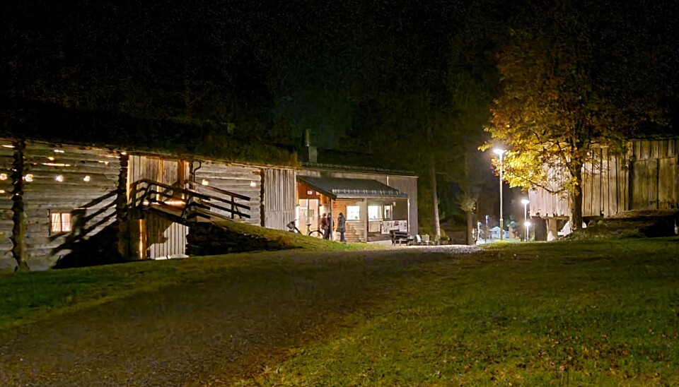 Stemningsbilde fra Rindal Skimuseum før Potetnattvore onsdag kveld.