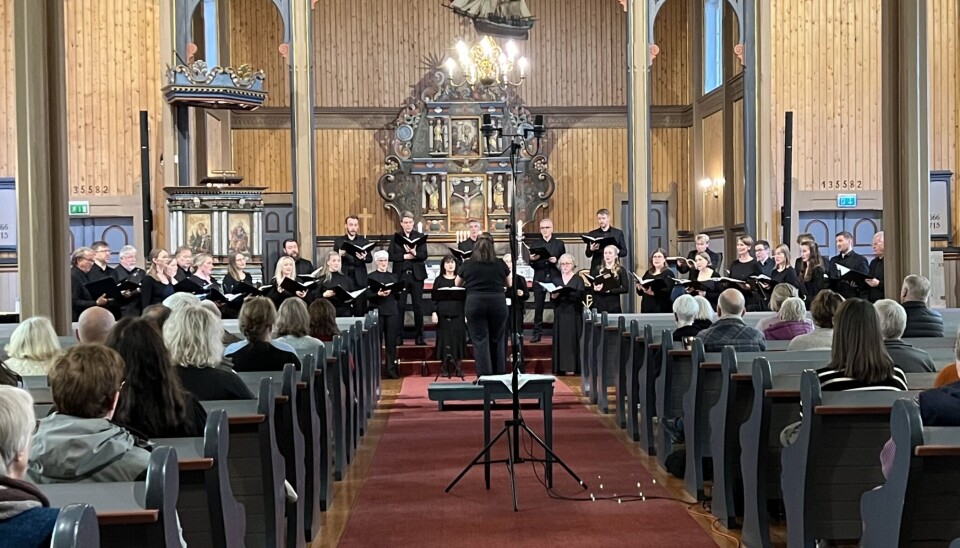 Det ble ein unik atmosfære i Stangvik Kyrkje.