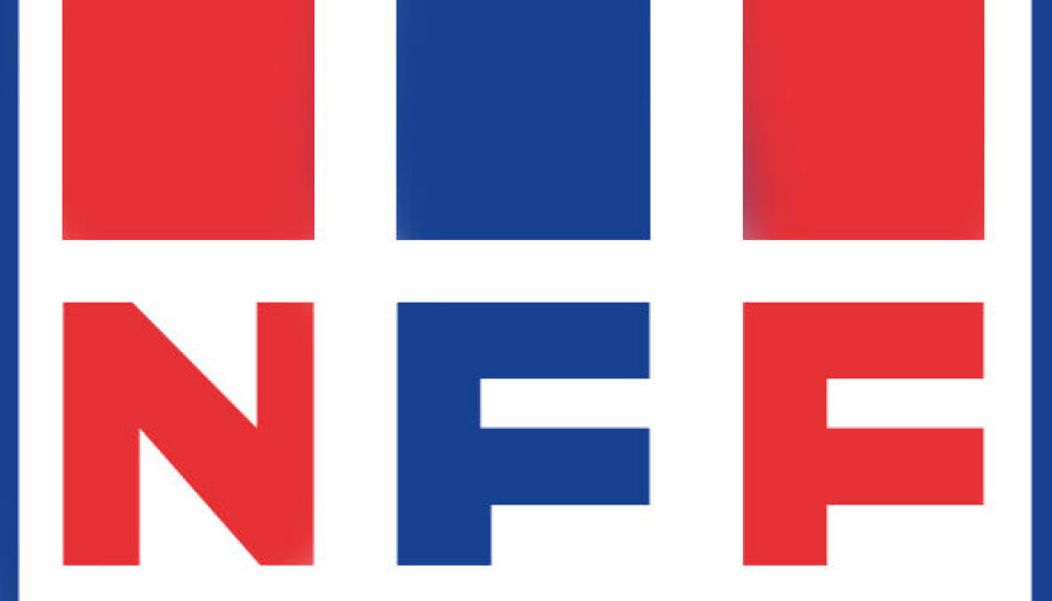 Nordmøre forsvarsforening logo Rødt, hvit og blå logo