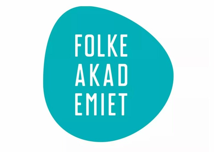;Logoen til Folkeakademiet Surnadal