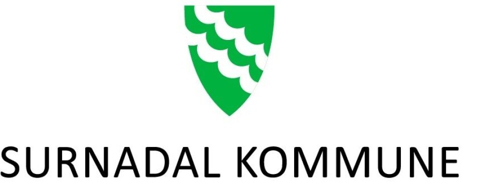 Har du lyst til å utdanne deg til sjukepleiar der du bur? Surnadal kommune sitt kommunevåpen
