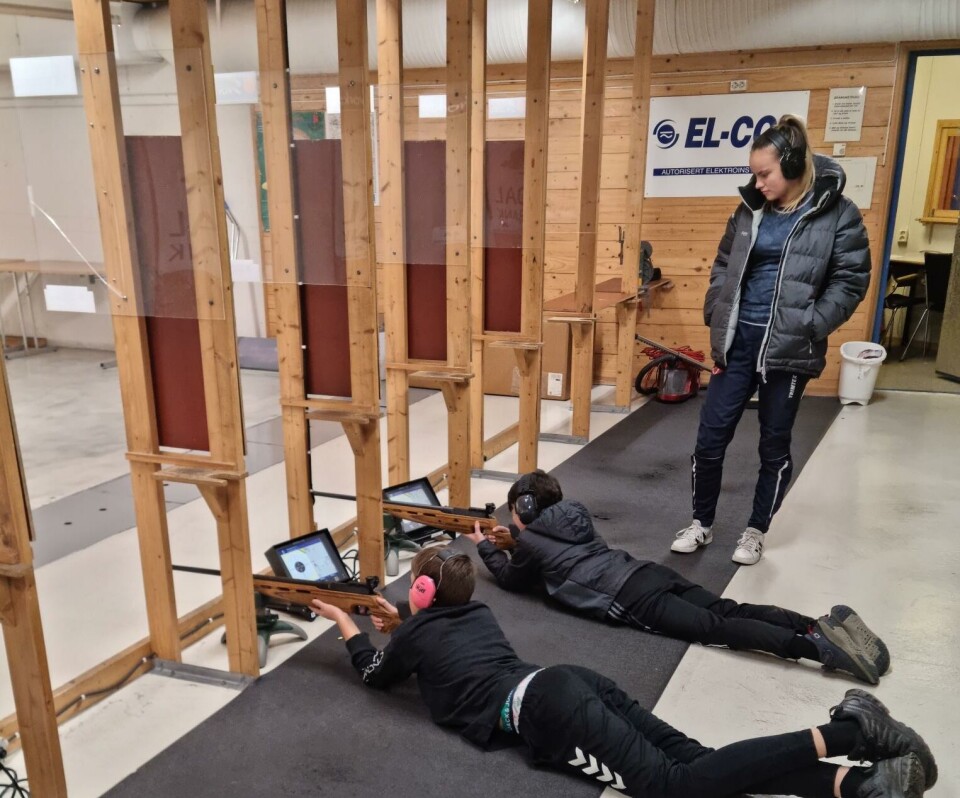 Fra trening med deltagere i «Nybegynner ung» og instruktør Synne Dalsegg Løseth