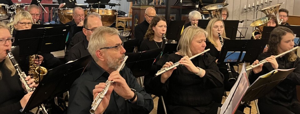 Surnadal Hornmusikk. korps i kirke