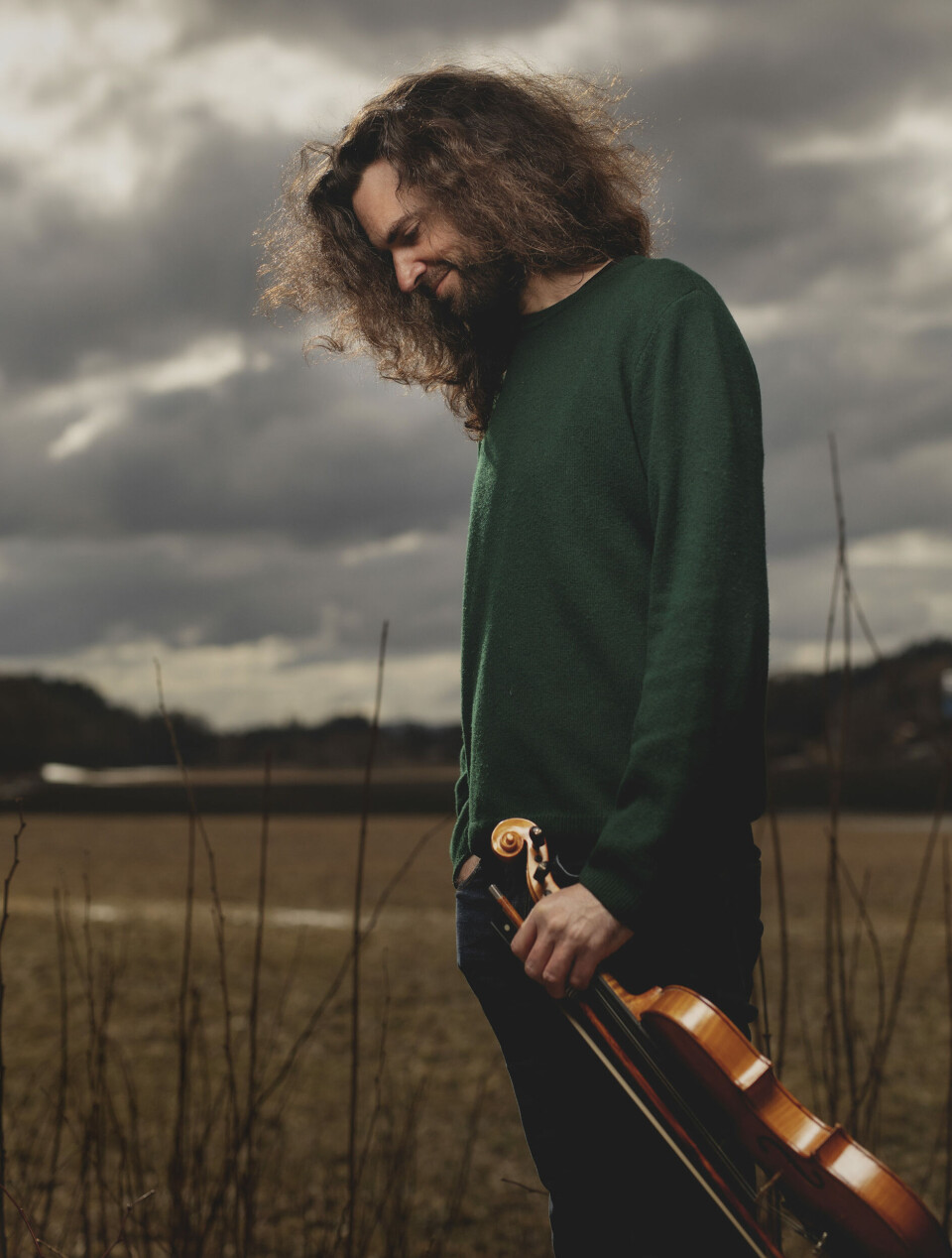 Gjermund Larsen En mann med fiolin.