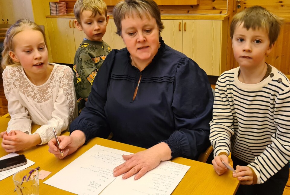 Konkurranse engasjert både store og små Mor Berit med tre barn jobber med konkurransen