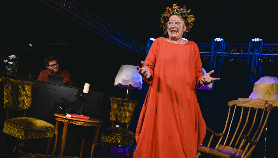 'Til oss-fra de eldste'