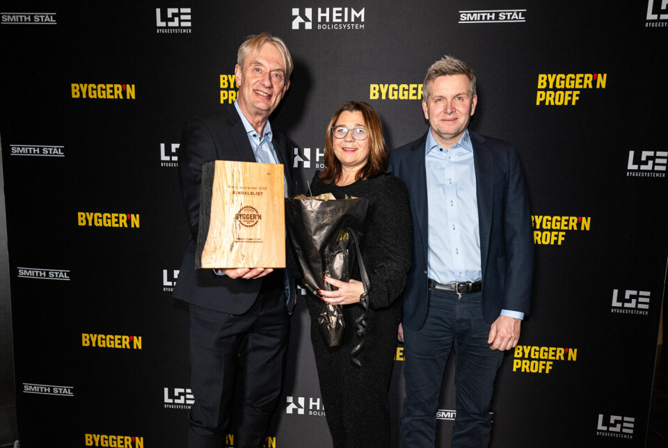 Rindalslist vant prisen som Årets Leverandør. Fra venstre Per Gjestvang, Hege Gåsvand og Geir Andreas Brobakken