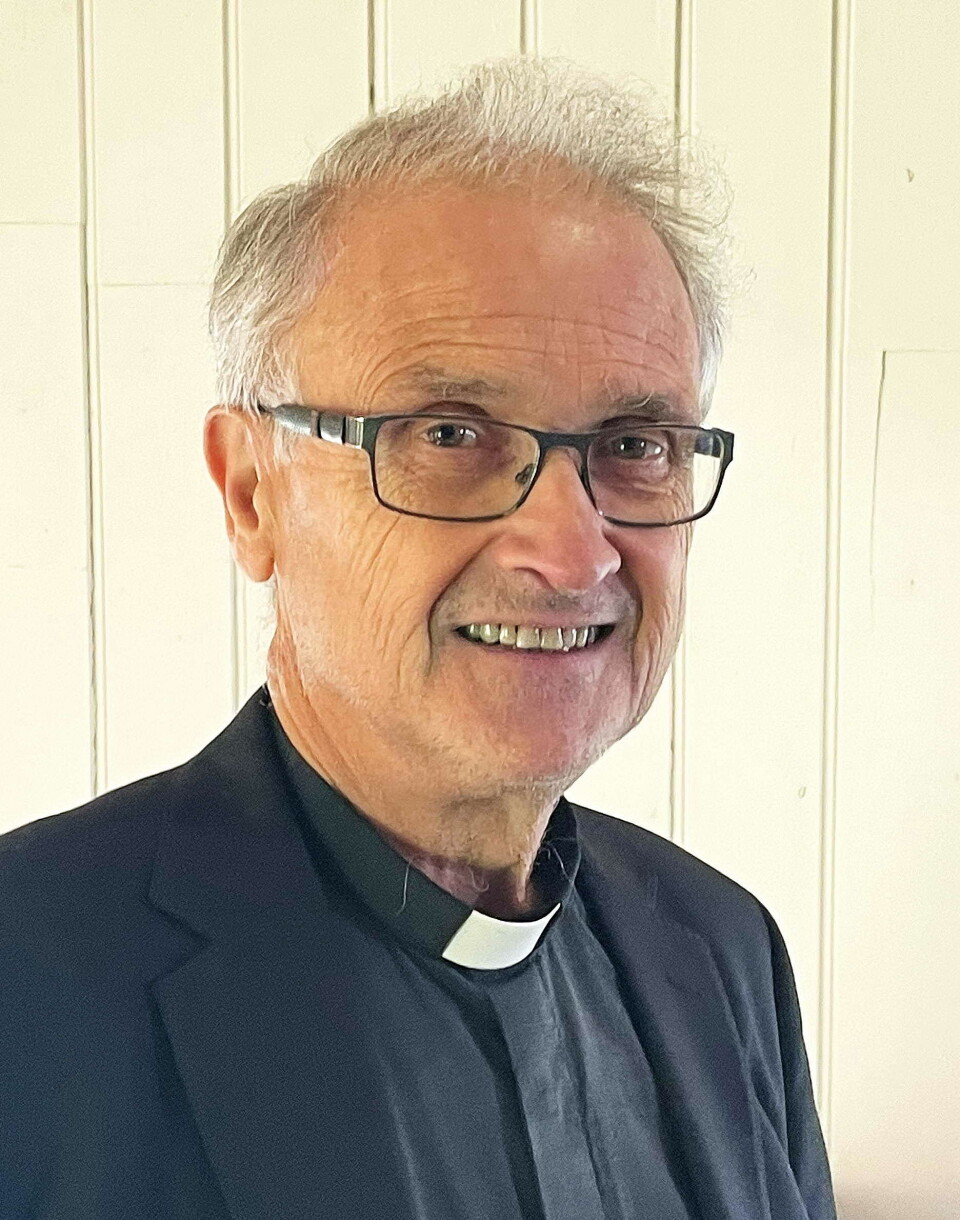 Søndagens prest Hans Arne Akerø er også musikar og forfattar. Han har komponert musikken til ein av søndagens salmar. Et portrettbilde av en mann i presteskjorte.