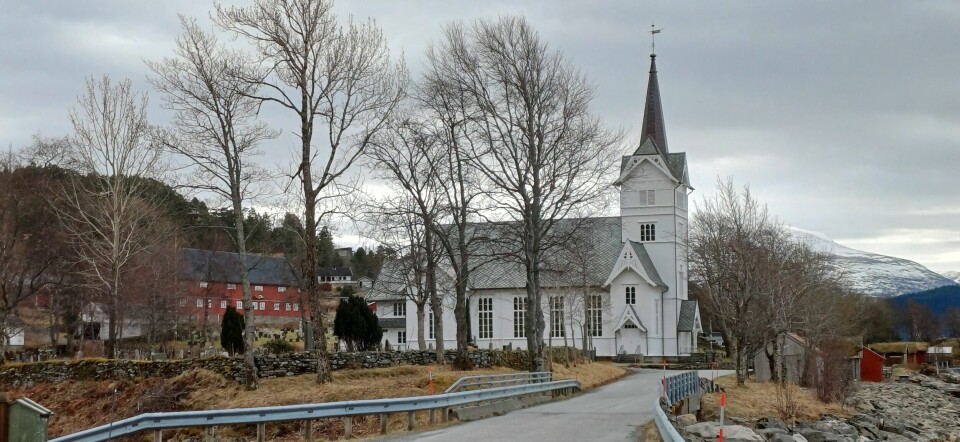 En hvit kirke
