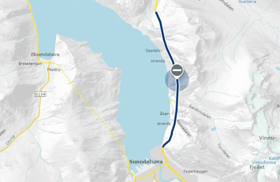 Beredskapsøvelse i Oppdølstrandtunnelen på Rv 70 i Sunndal mandag kveld