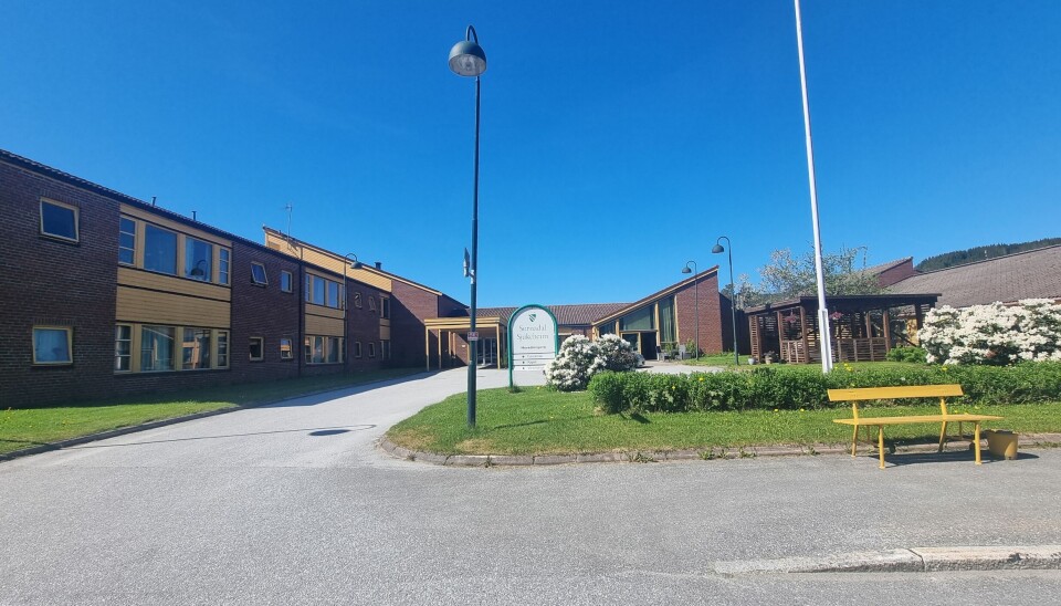 Surnadal sjukeheim. Et institusjonsbygg