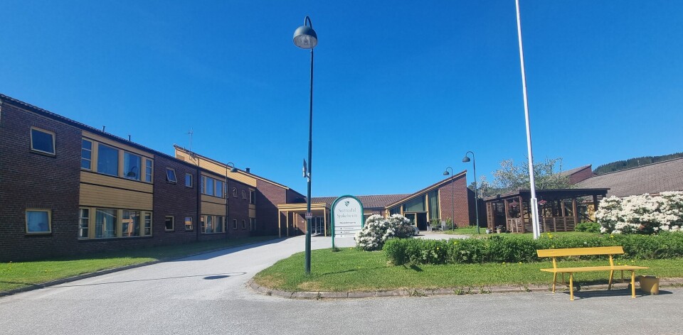 Surnadal sjukeheim. Et institusjonsbygg