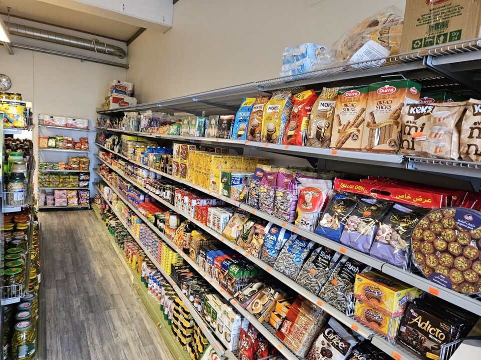 Mange forskjellege varer å få kjøpt på Family market