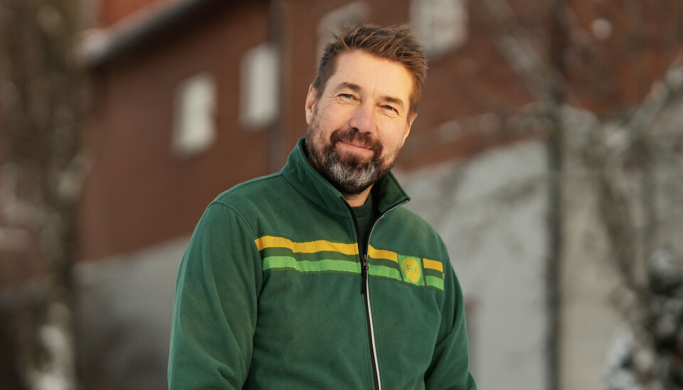 GIR RÅD: Rune Lostuen er produktsjef kraftfôr i Felleskjøpet Agri. Mann med felleskjøpet jakke