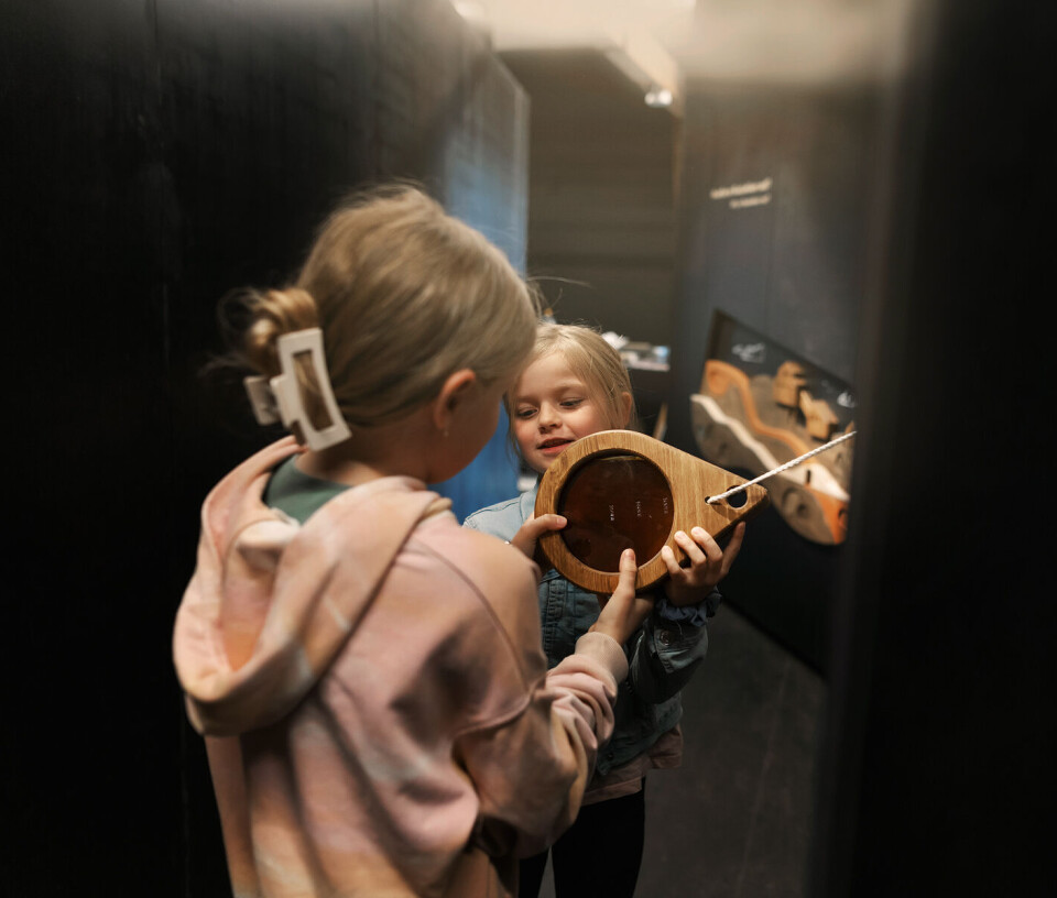 På museet er det både utstillinger og museumsbutikk