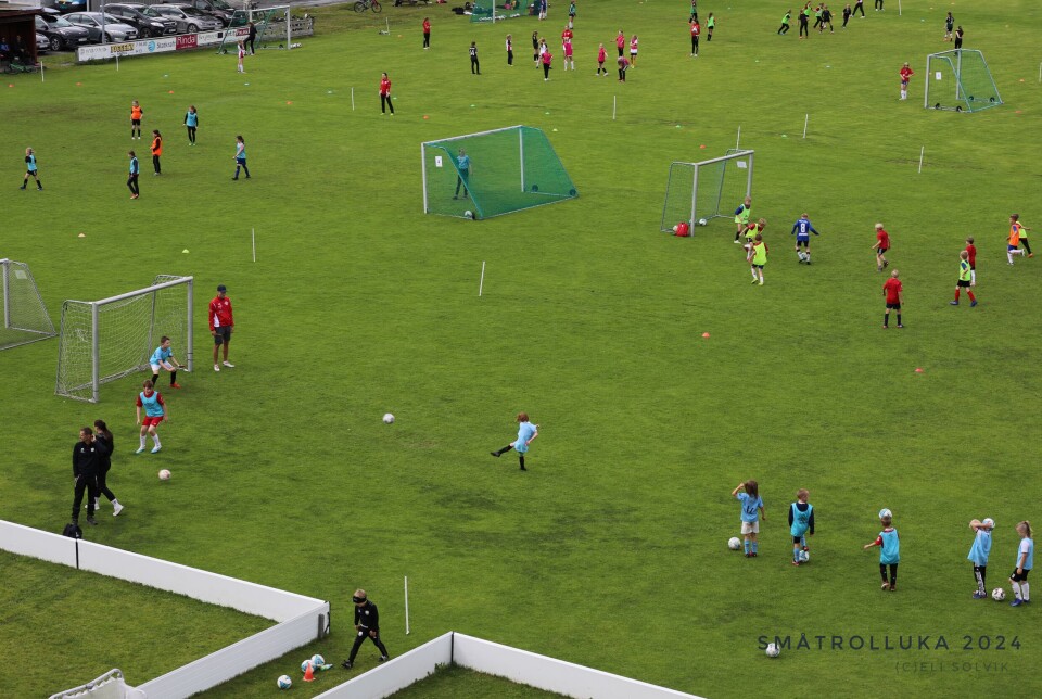 Den nærmeste gruppa har skytetrening.