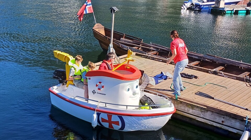 Miniredningsskøyta Elias. En liten båt.
