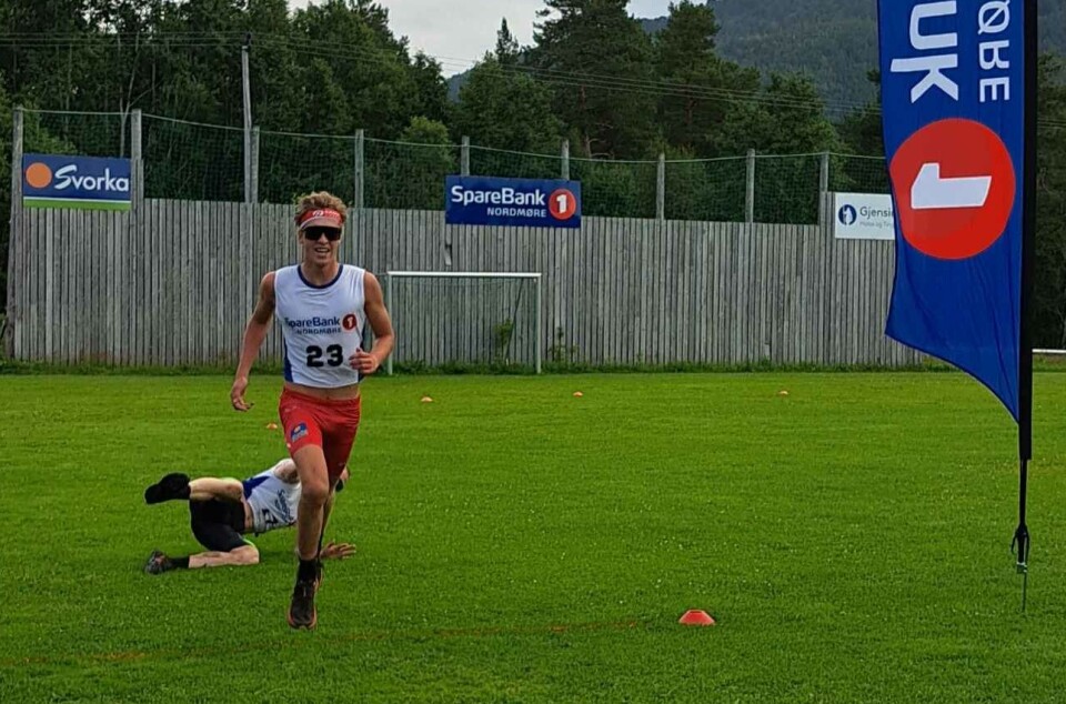 Håkon Bøklep mot mål. En mann som løper mot mål.