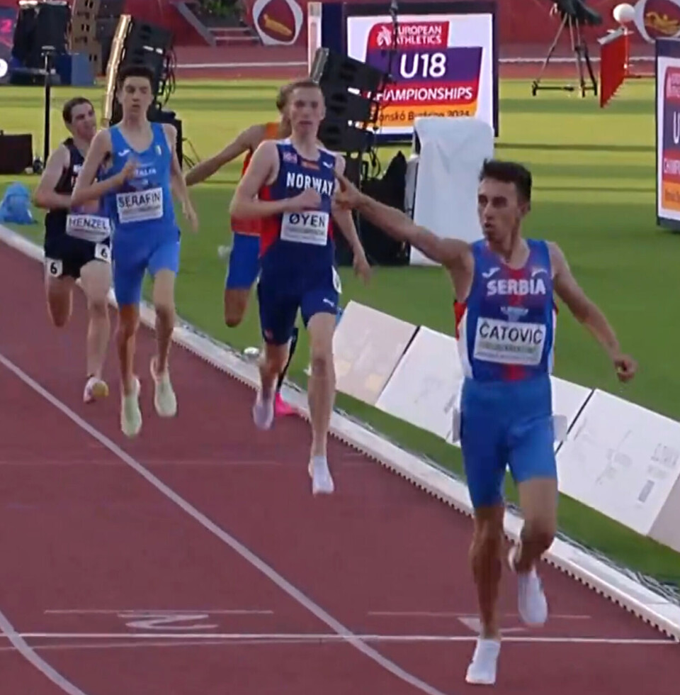 Magnus ble nr 2 i mål, etter Aldin Caltovic fra Serbia. Unge menn i et baneløp.