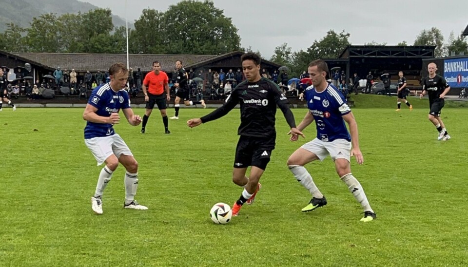fotballspillere på bane