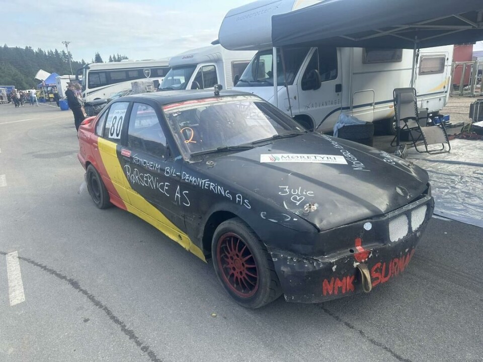 Bilen Holden kjørte da han kom på 13. plass under landsfinalen lørdag. Bilcrossbil
