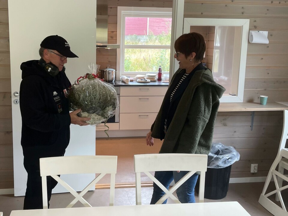 Ordfører Mildrid Kattem Aune var tilstede og gratulerte Rindal Sportsskyttere med 50-årsjubileet