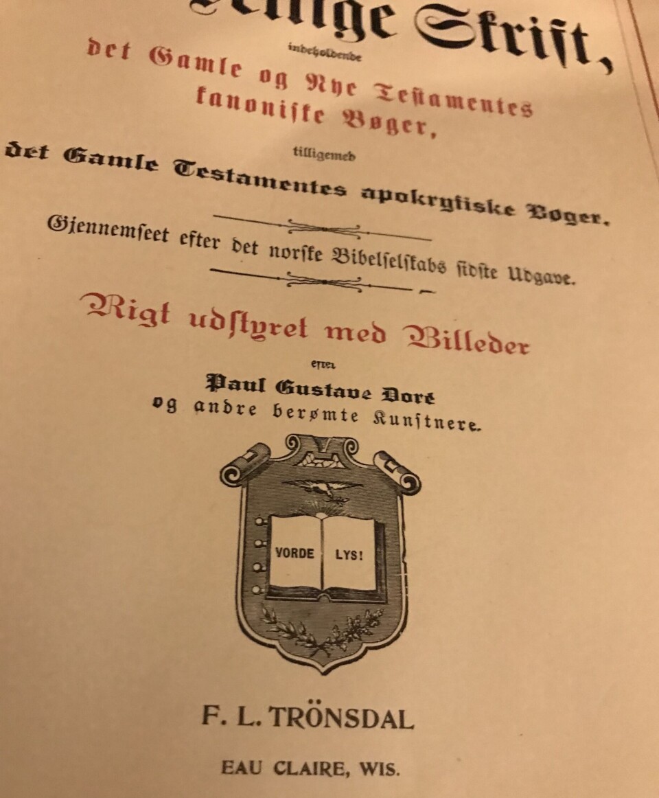 Bibel utgitt av rindalingen Fredrik Larsen Trønsdal