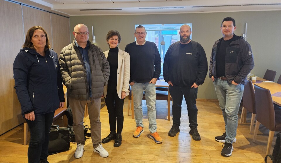 Surnadal næringsforening inviterte tirsdag til frokostseminar med dyktige og engasjerte foredragsholdere. Fra venstre: Marit Drøpping fra Indre Nordmøre Opplæringskontor, Birger Johnsen og Mette Sæter Ormset fra Strengen AS, styreleder Bergsvein Brøske, Ronny Andersen og Robin Tellesbø, begge Pipelife Norge AS.