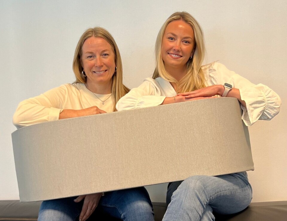 Ann Elin Løfald og Johanne Grande Sæter. To smilende damer.