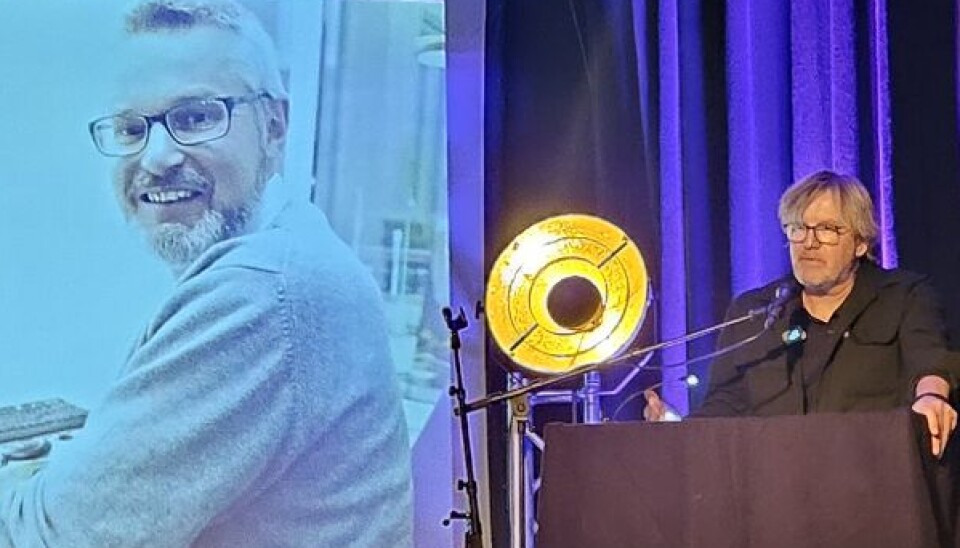 Ole Magne Ansnes, tidligere journalist og redaktør i Driva. Mann ved talerstol