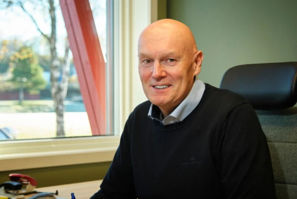 Magne Bjørnstad, banksjef i Rindal Sparebank. Mann i skjorte og blå genser