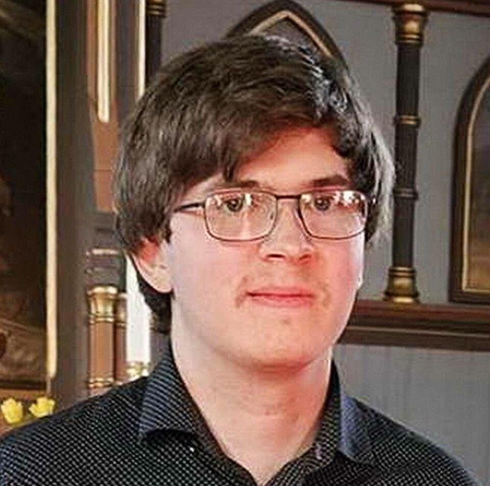 Surnadals nye organist Amund Valde har utan tvil ein av dei travlaste jobbane i jula.